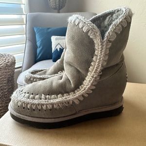 MOU Inner Wedge Short Boot - 37